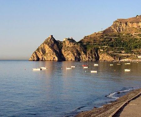 Le Zagare Apartments Sant'Alessio Siculo Exterior photo
