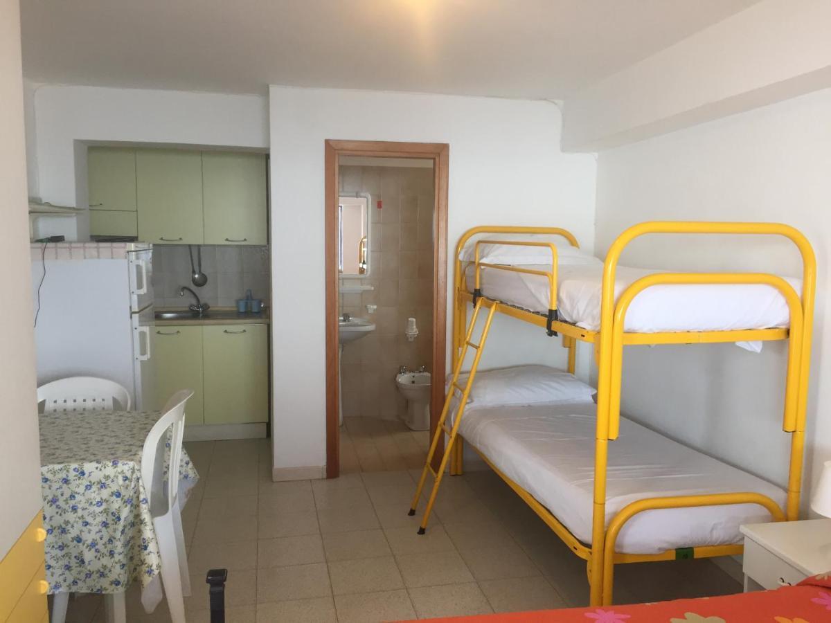 Le Zagare Apartments Sant'Alessio Siculo Exterior photo