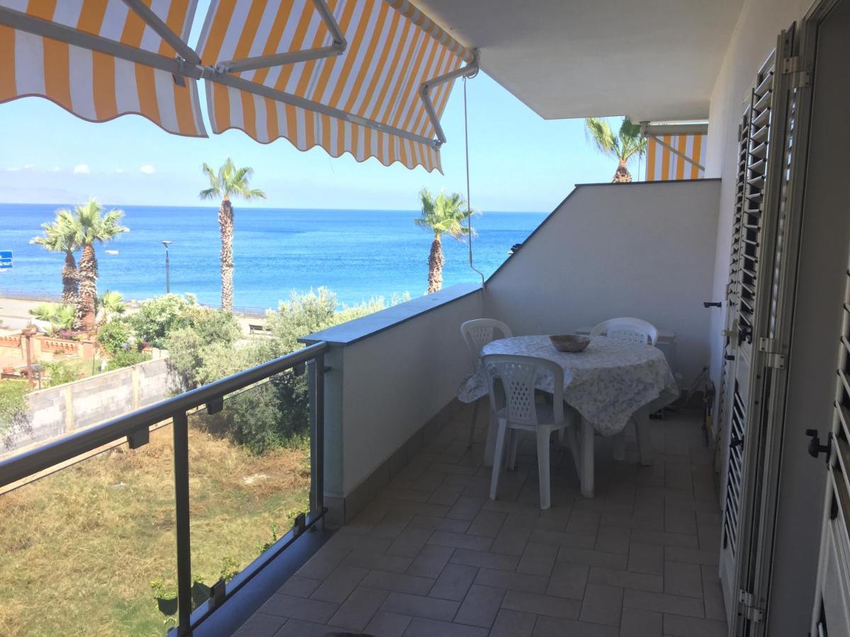 Le Zagare Apartments Sant'Alessio Siculo Exterior photo